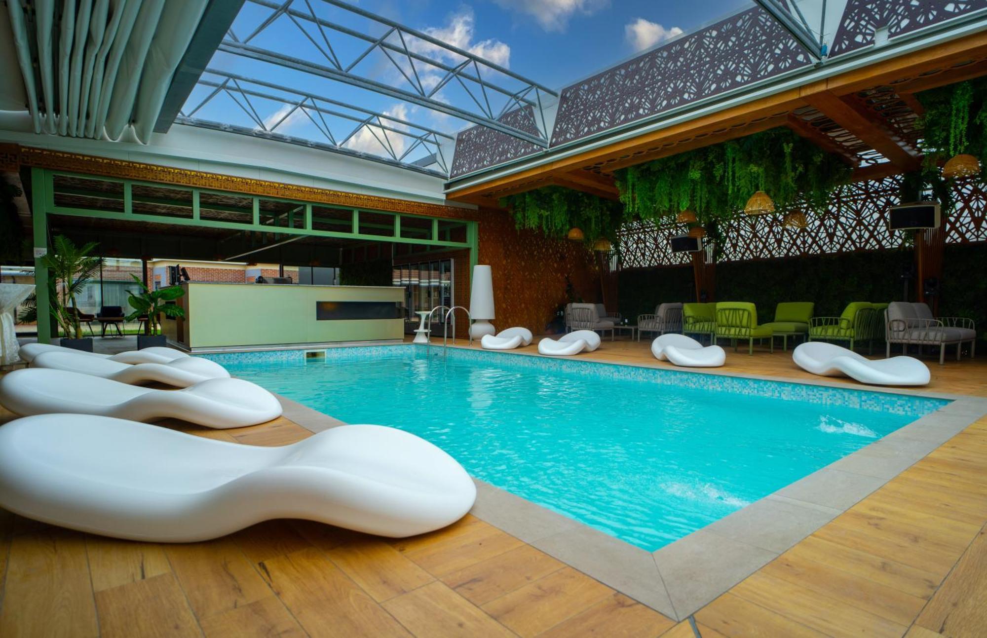 Rodizio Hill Resort Клуж-Напока Экстерьер фото